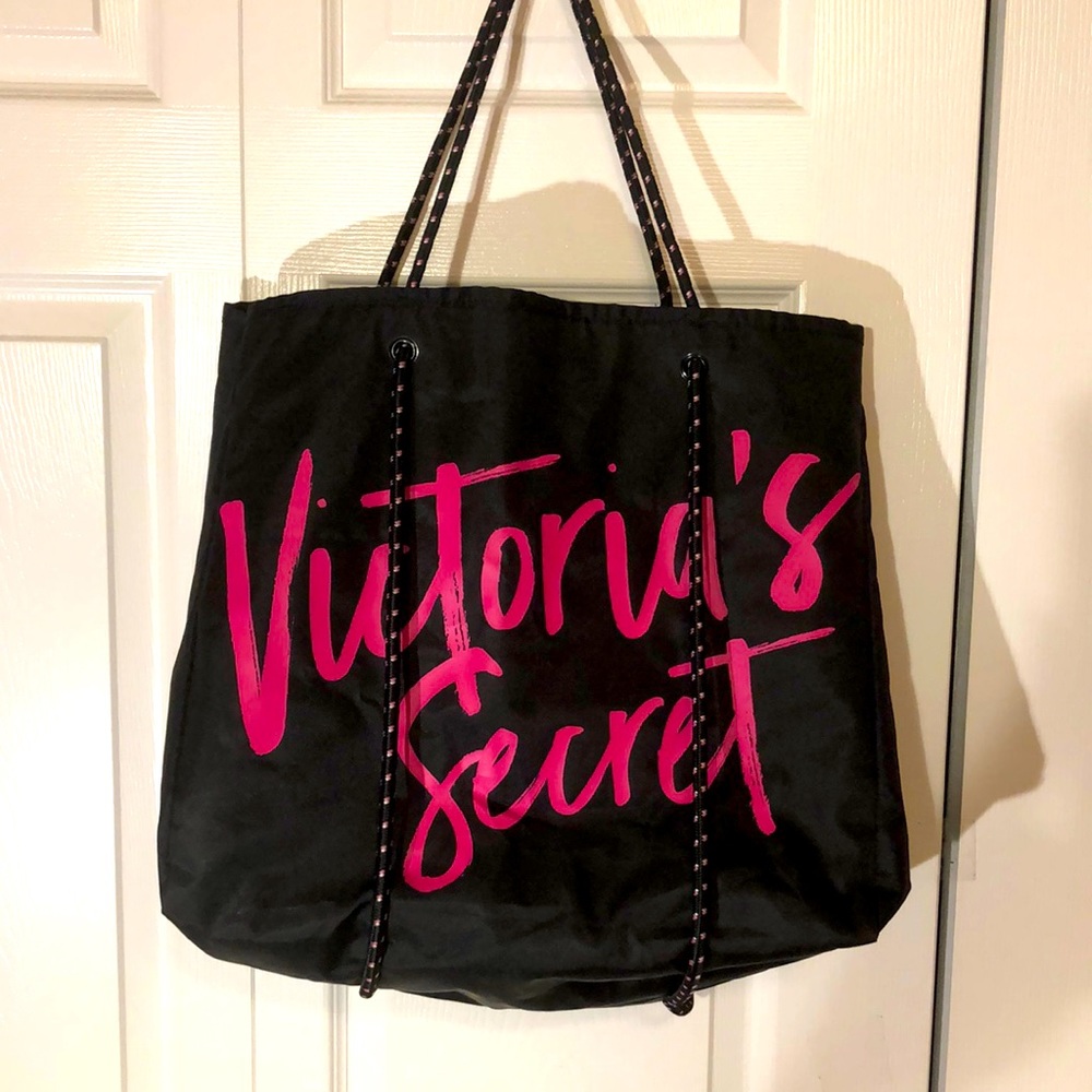 Victoria’s Secret 2017 Wicked Signature Rope Tote